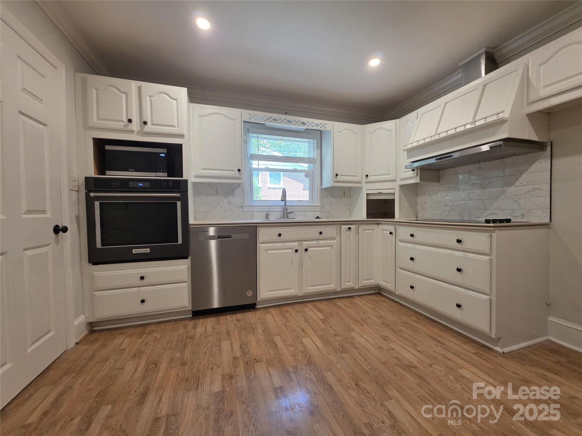 4426 Holbrook Drive