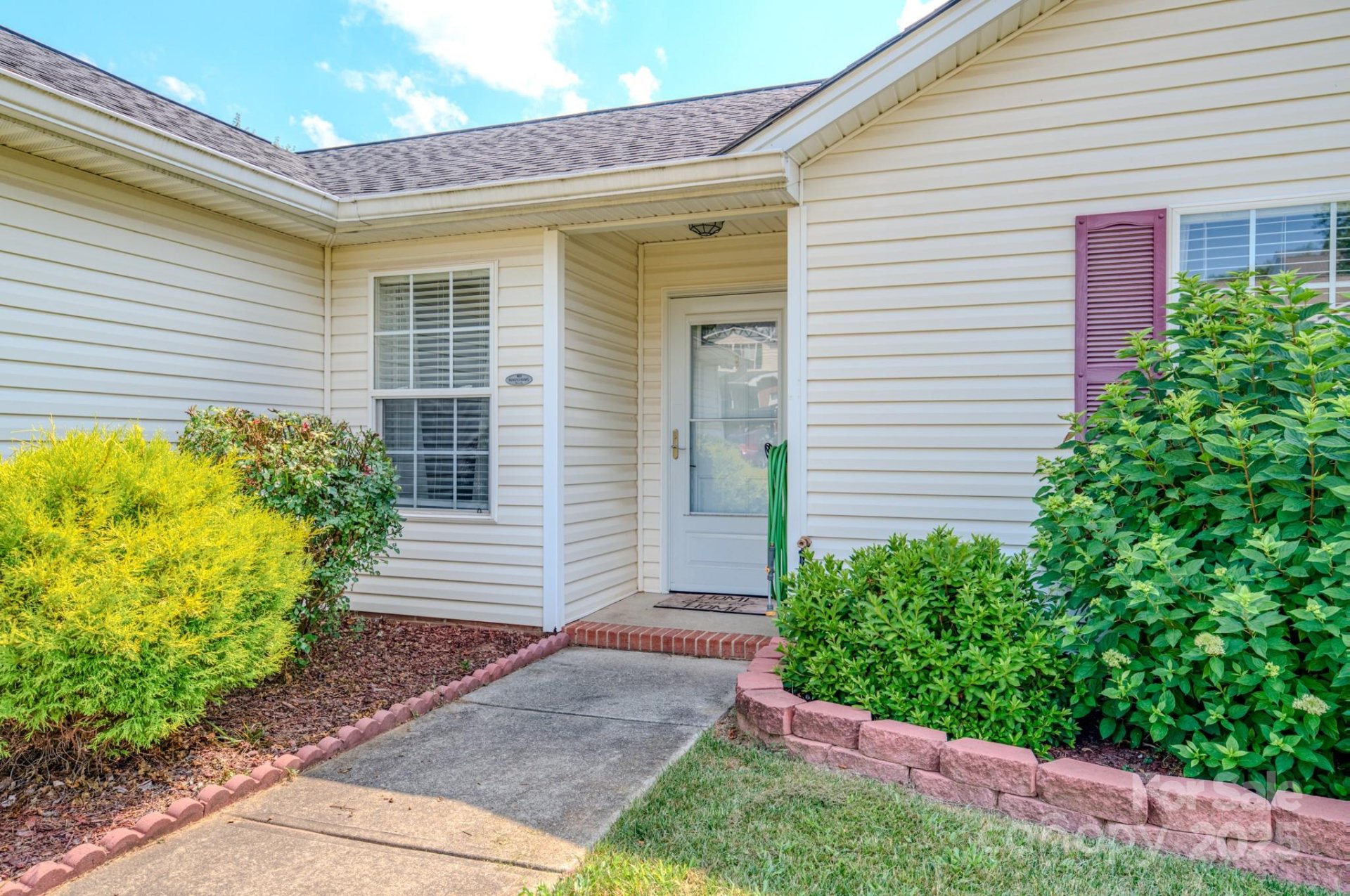 Property image 4 at 1975 8th Street Lane, Hickory, NC 28602