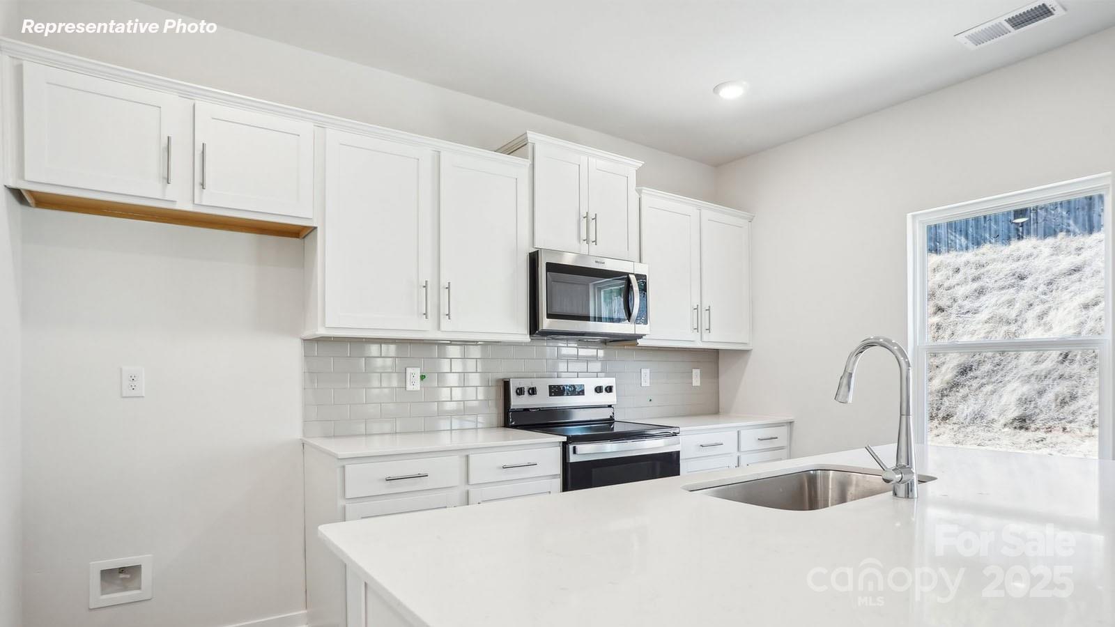 Property image 3 at 5062 Beargrass Drive, Dallas, NC 28034