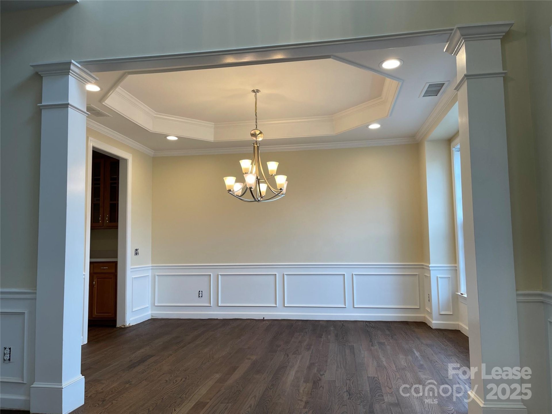 Property image 3 at 6846 Guinevere Drive, Charlotte, NC 28277