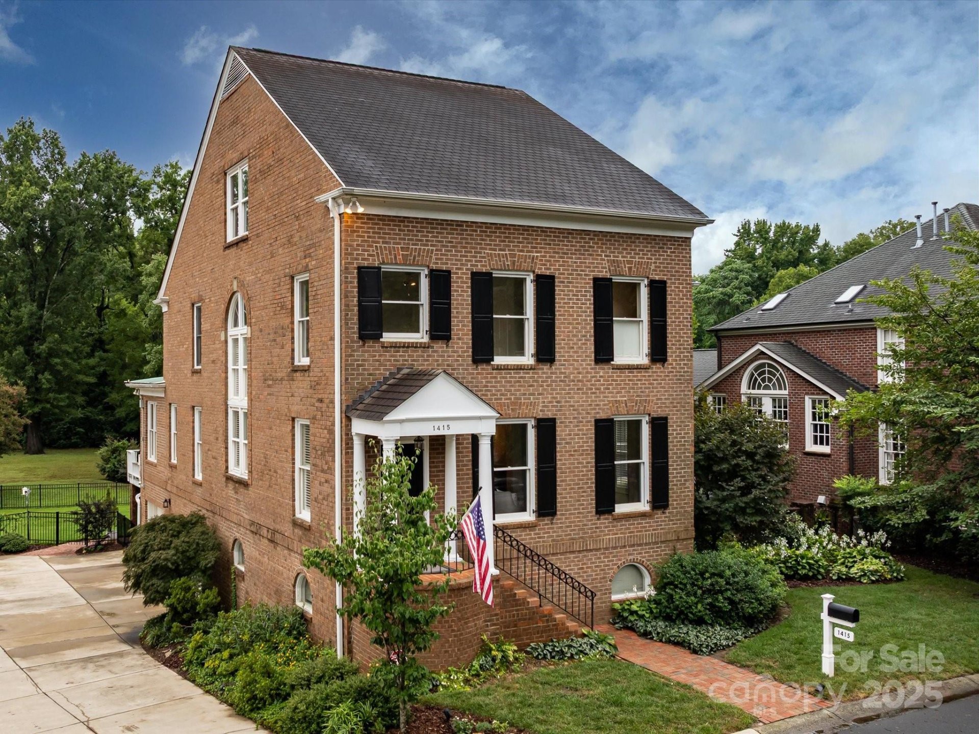 Property image 3 at 1415 Myers Park Drive, Charlotte, NC 28207