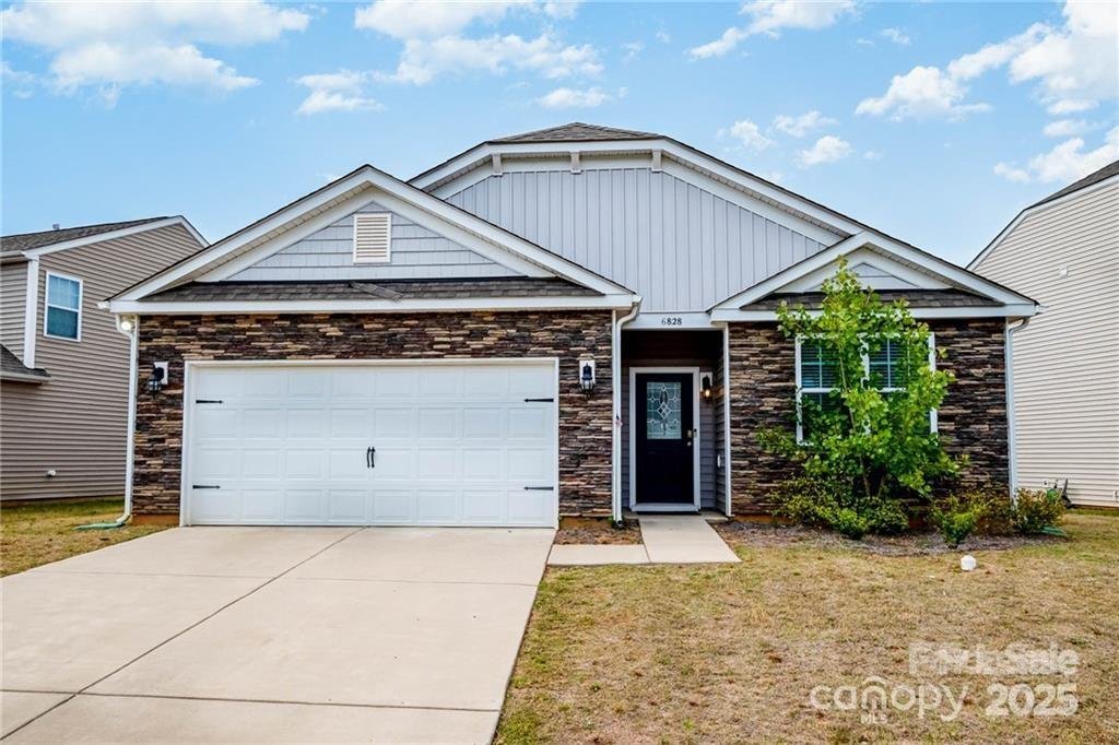 Property image 3 at 6828 Pennyroyal Way, Charlotte, NC 28216