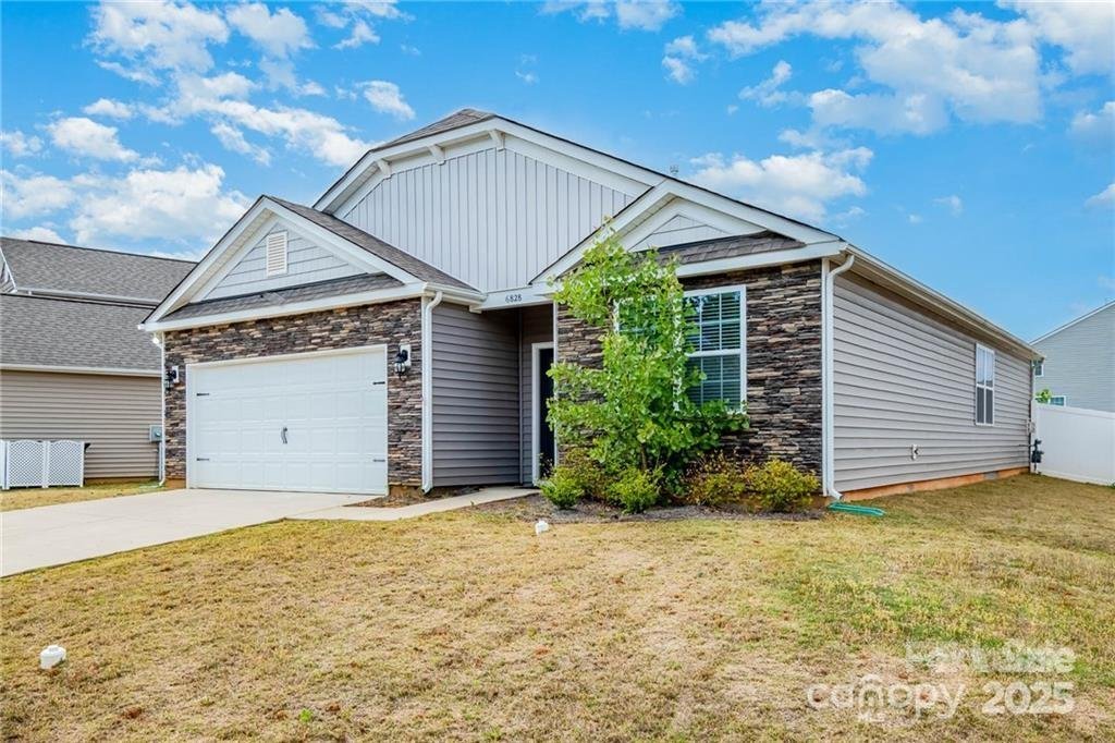 Property image 4 at 6828 Pennyroyal Way, Charlotte, NC 28216