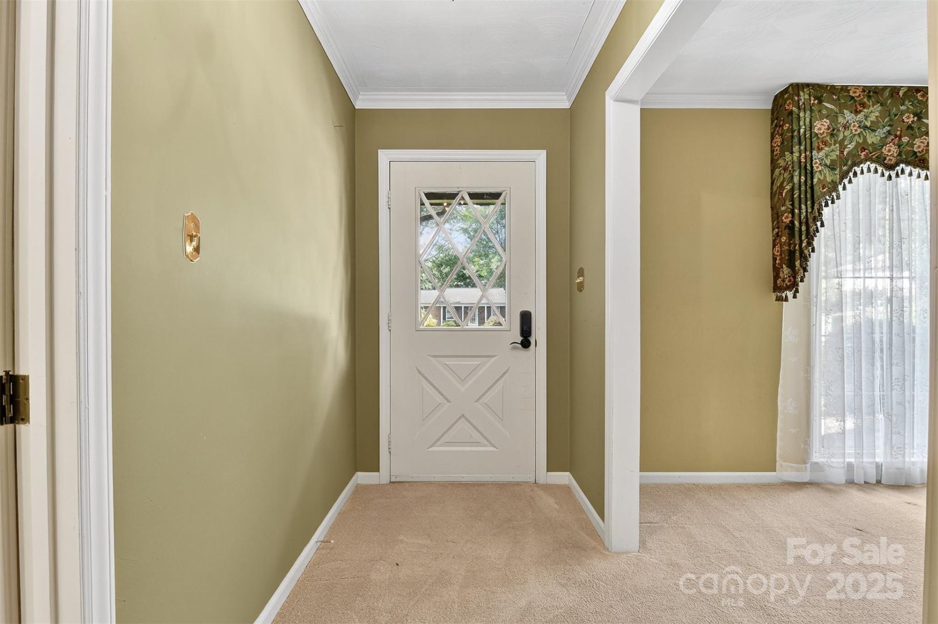 Property image 3 at 1015 37th Avenue, Hickory, NC 28601
