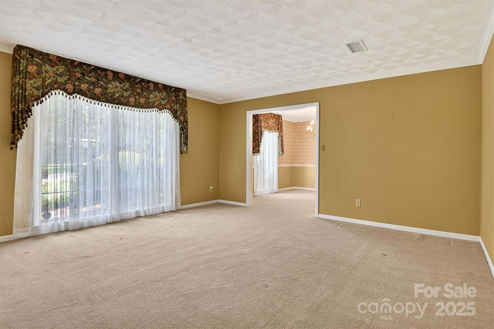 Property image 4 at 1015 37th Avenue, Hickory, NC 28601