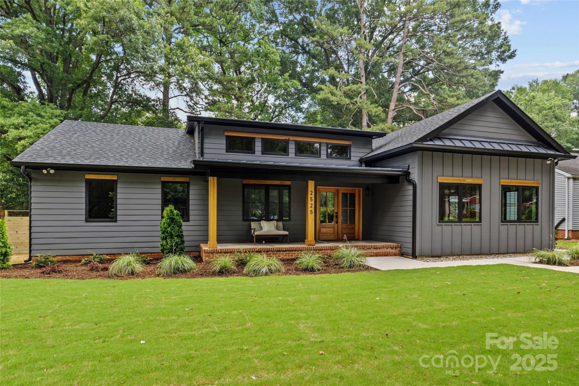 Ashley Park, Charlotte community