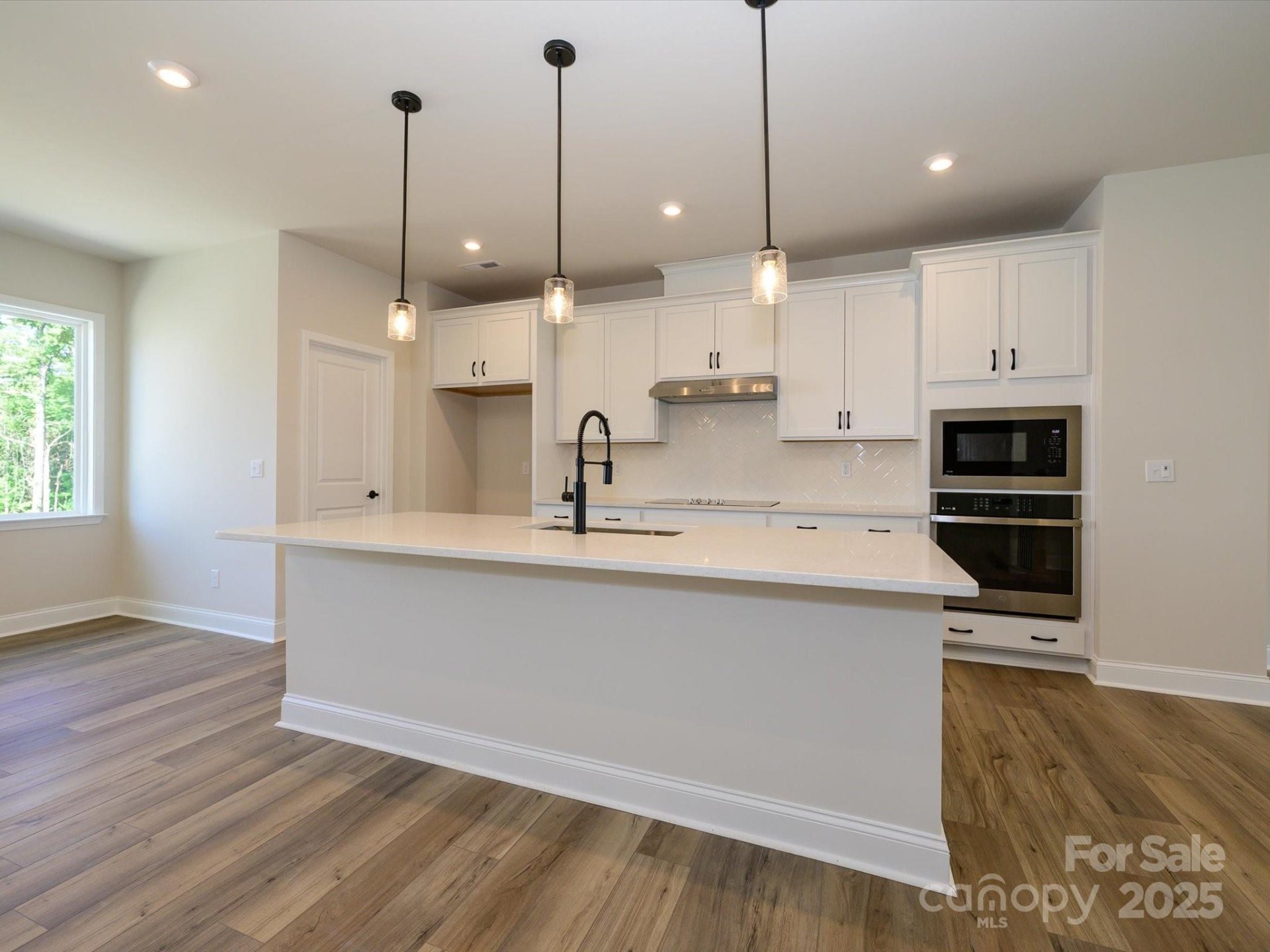 816 Flintside Lane