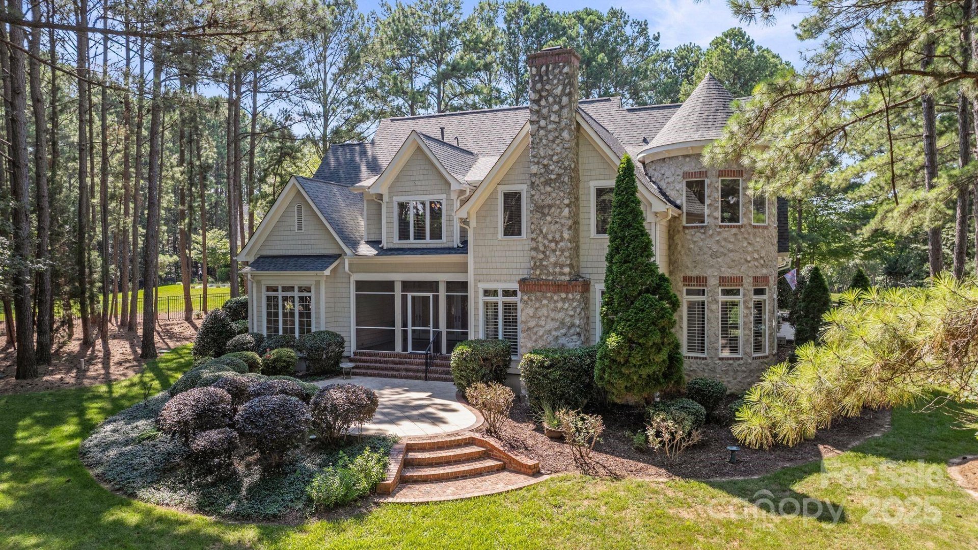 105 Gammon Point Court