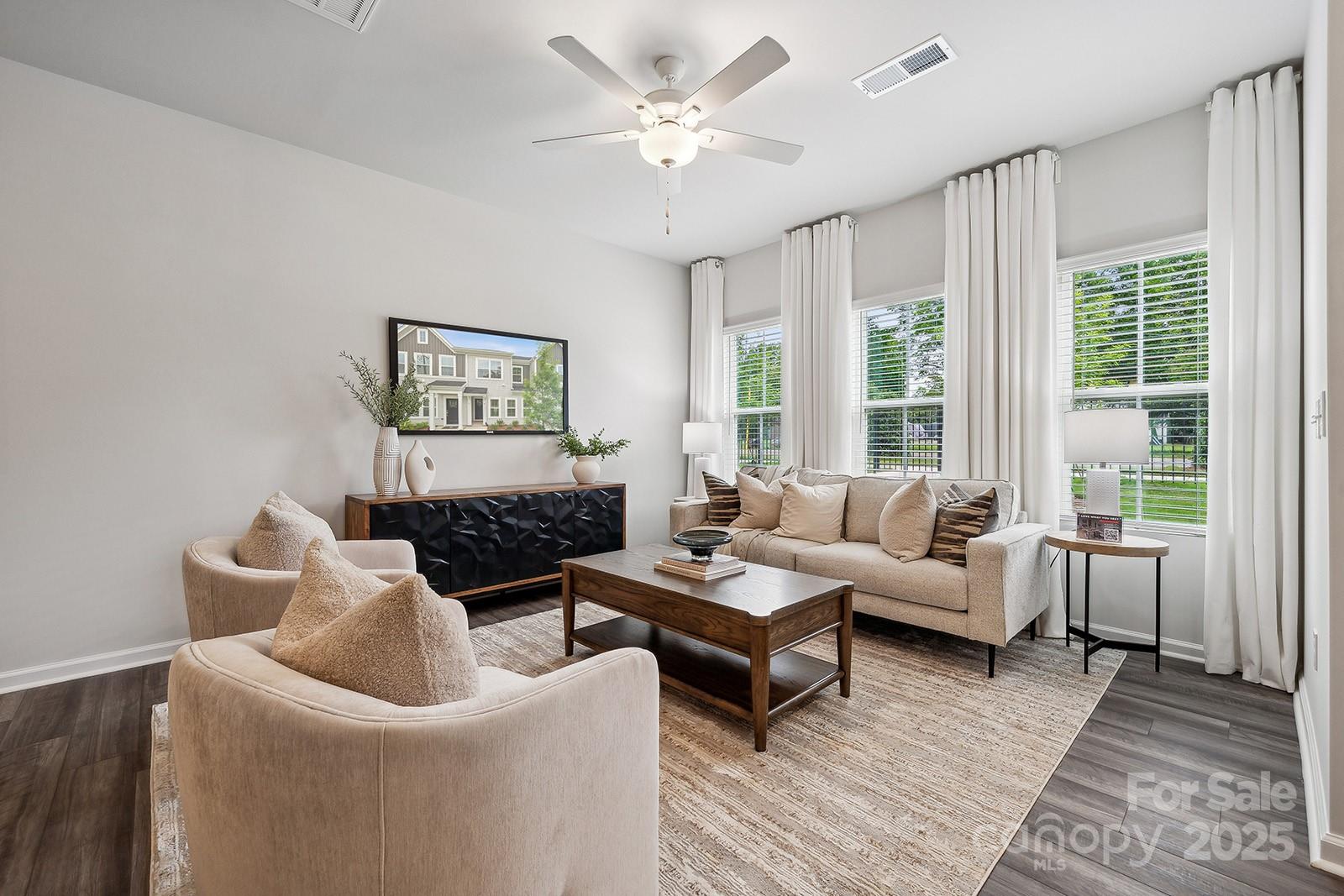 Property image 4 at 4724 Lakeview Road, Charlotte, NC 28216