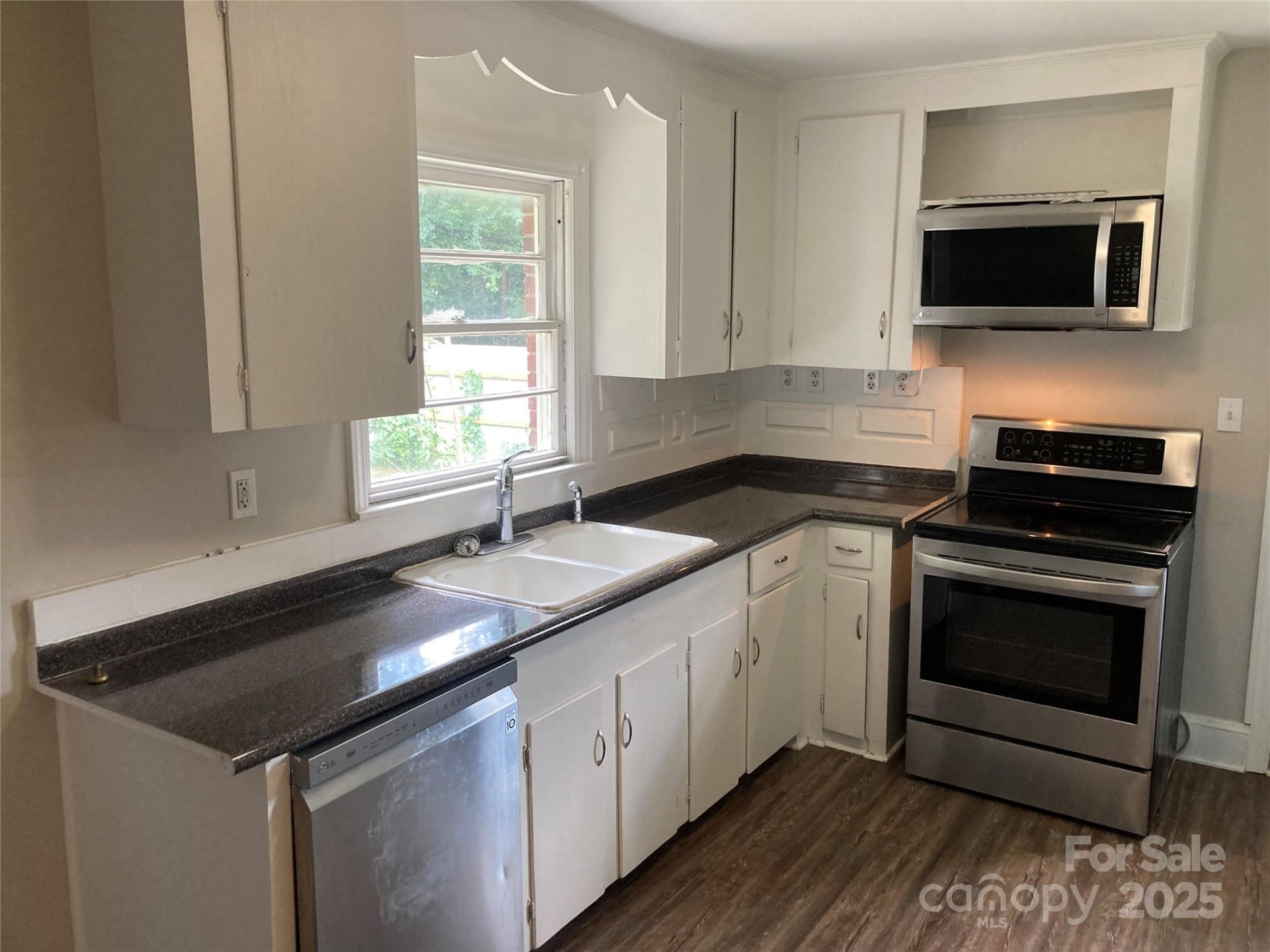 Property image 5 at 1162 Brighton Place, Charlotte, NC 28205