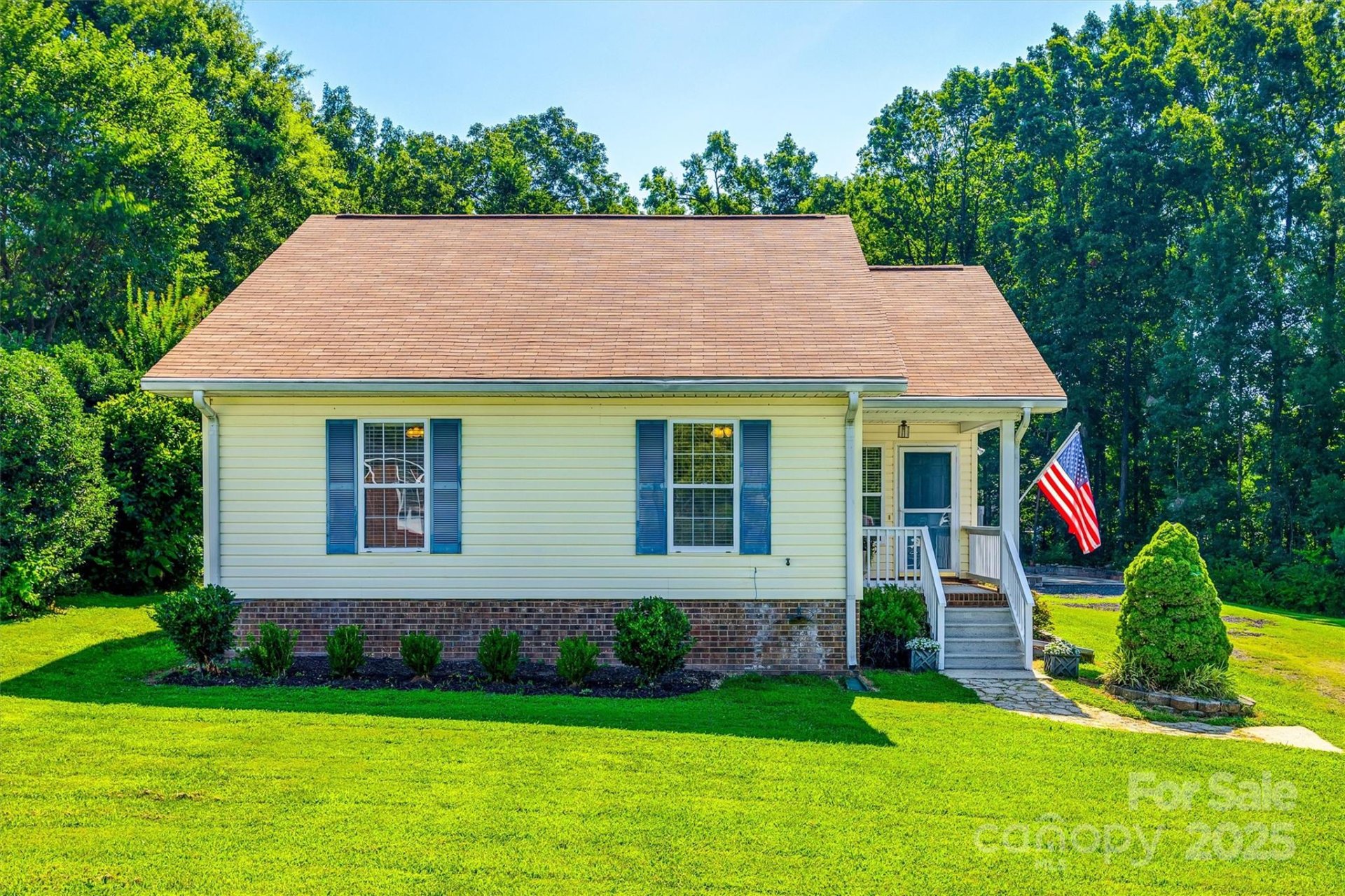 Property image 3 at 659 Primrose Lane, Concord, NC 28027