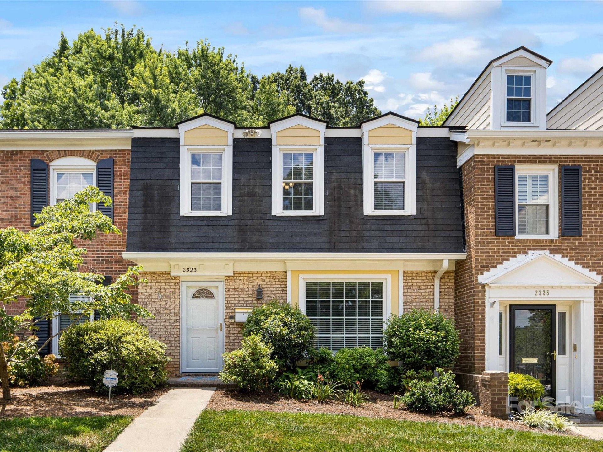 The Meadows, Charlotte Community