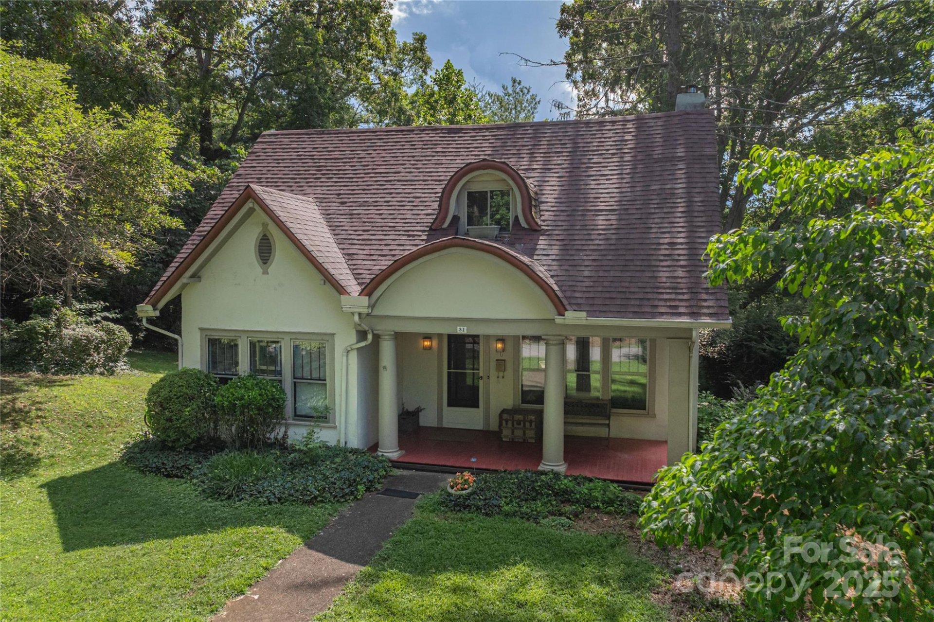Property image 1 at 31 Samayoa Place, Asheville, NC 28806