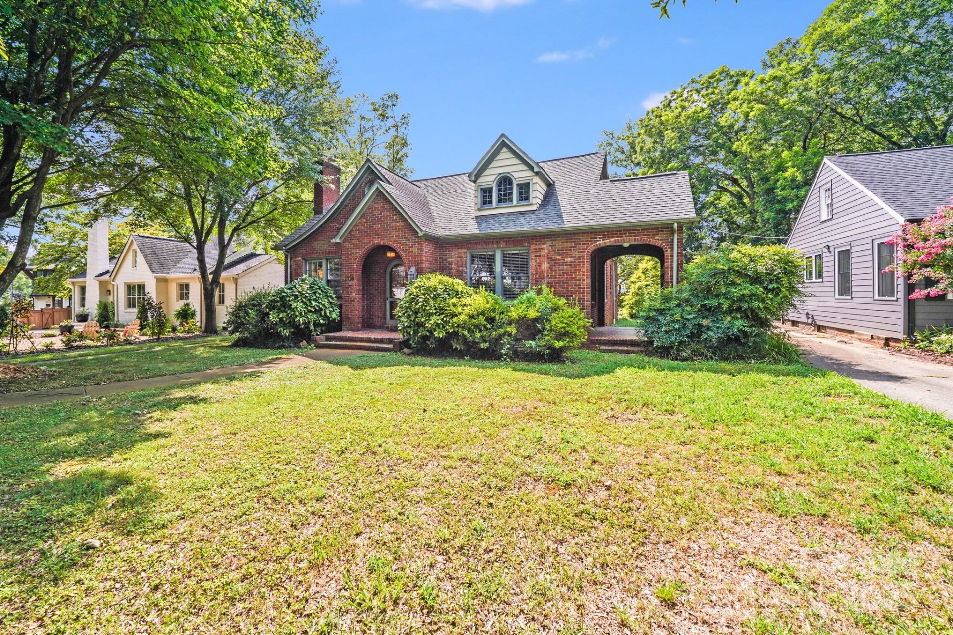 Property image 2 at 2928 Park Road, Charlotte, NC 28209