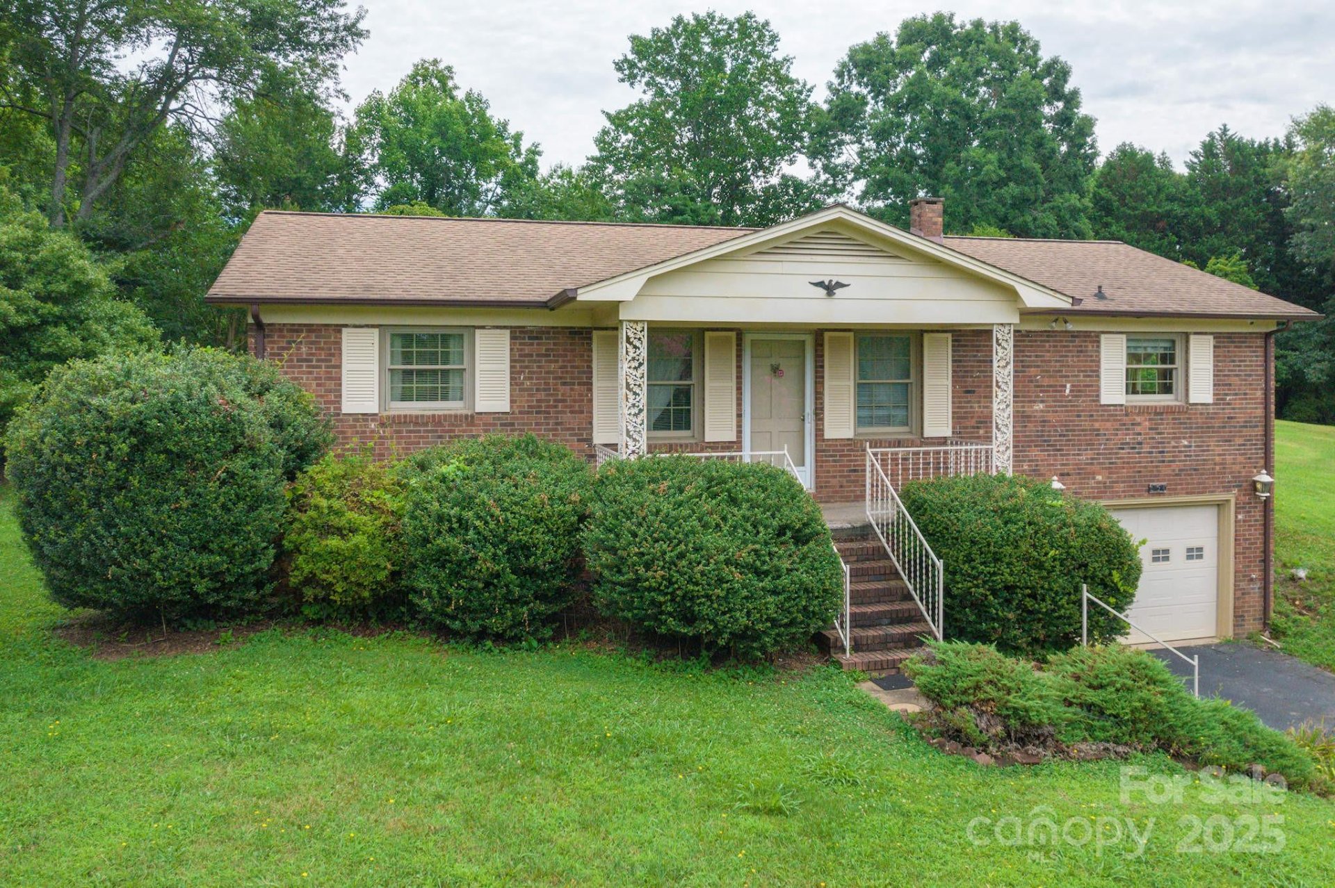 Property image 4 at 554 Wildlife Access Road, Hickory, NC 28601