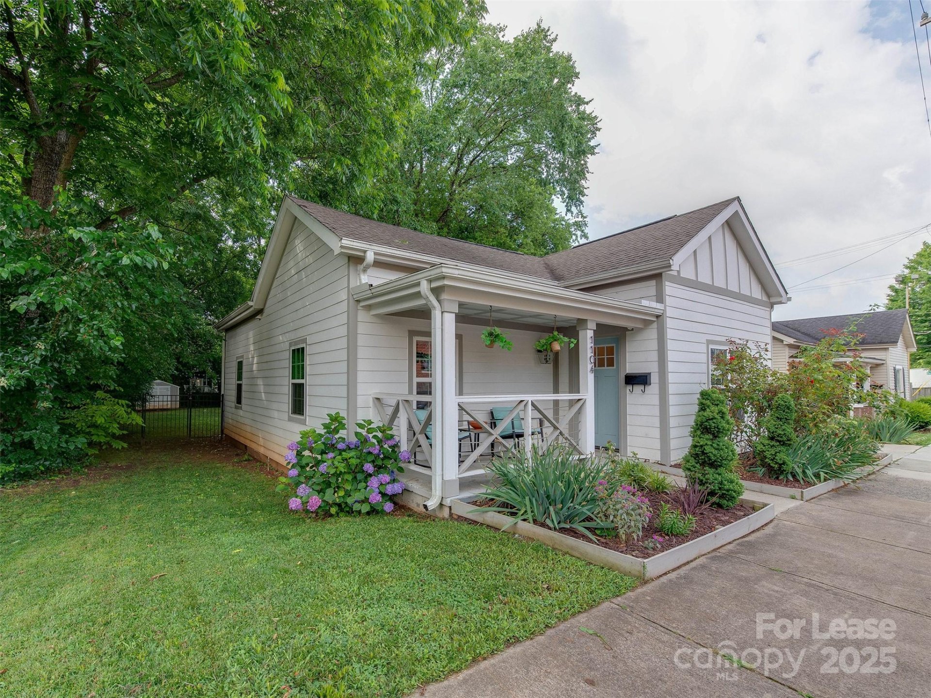 1104 Pegram Street