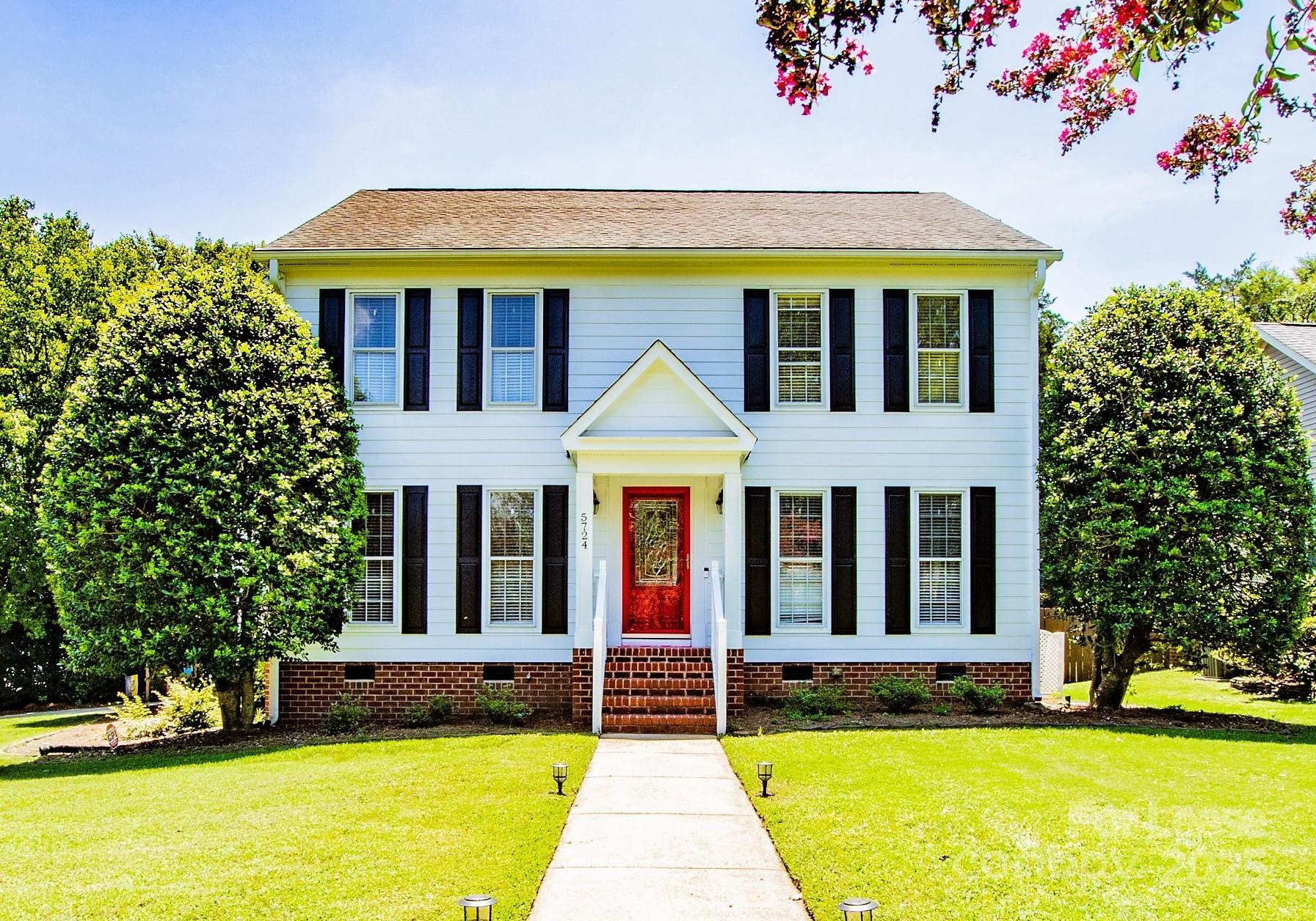 Property image 1 at 5724 Ivygate Lane, Charlotte, NC 28226