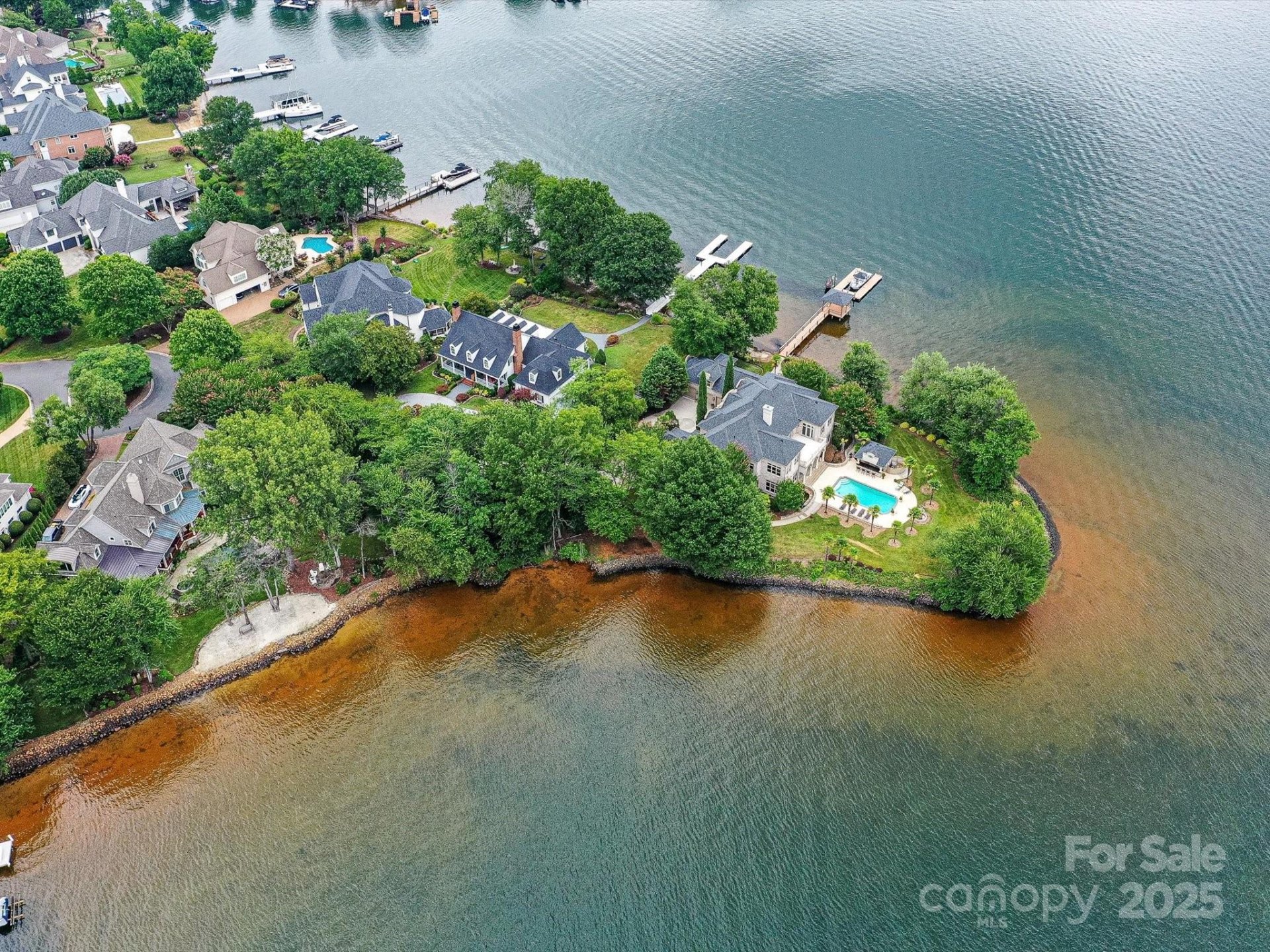 18201 Mainsail Pointe Drive