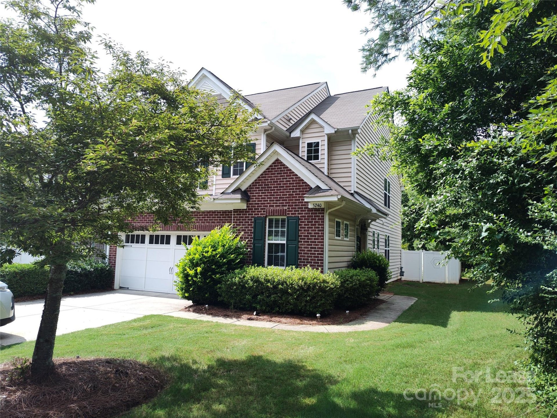 Sedona at Stone Creek Ranch, Charlotte Community