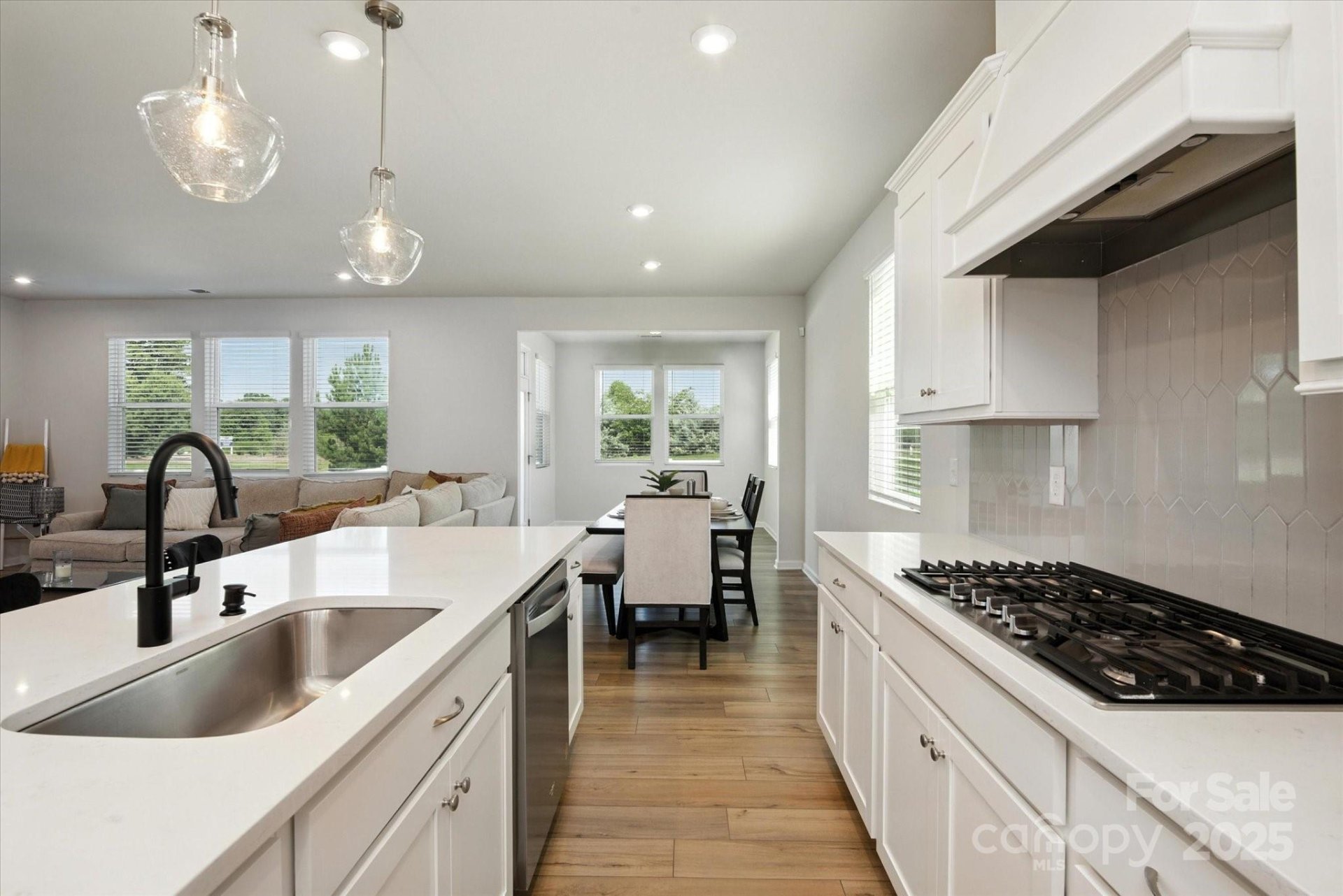 Property image 3 at 3304 Cheyney Park Drive, Charlotte, NC 28269