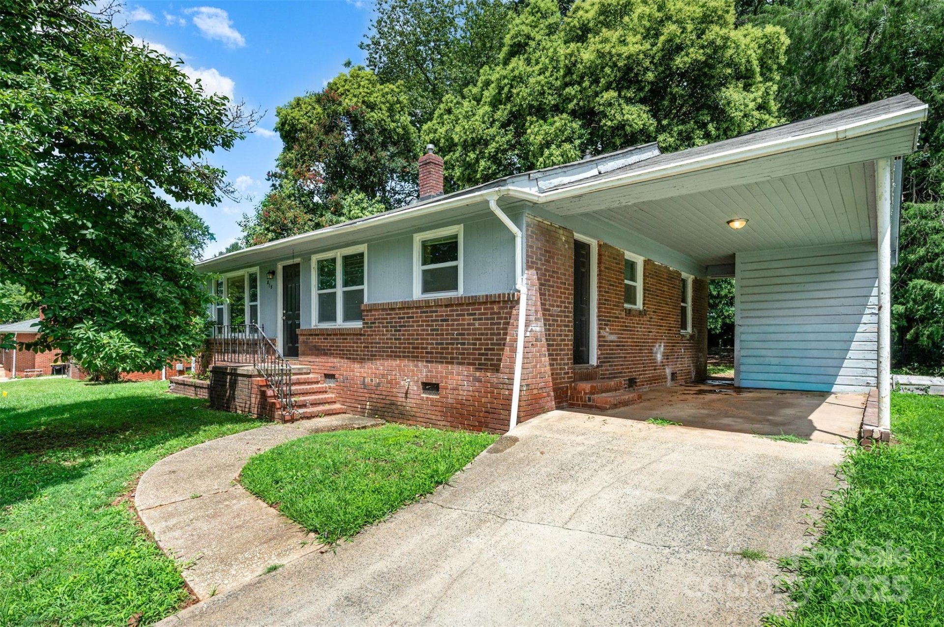 Property at 815 Wilbrown Circle, Charlotte, NC 28217