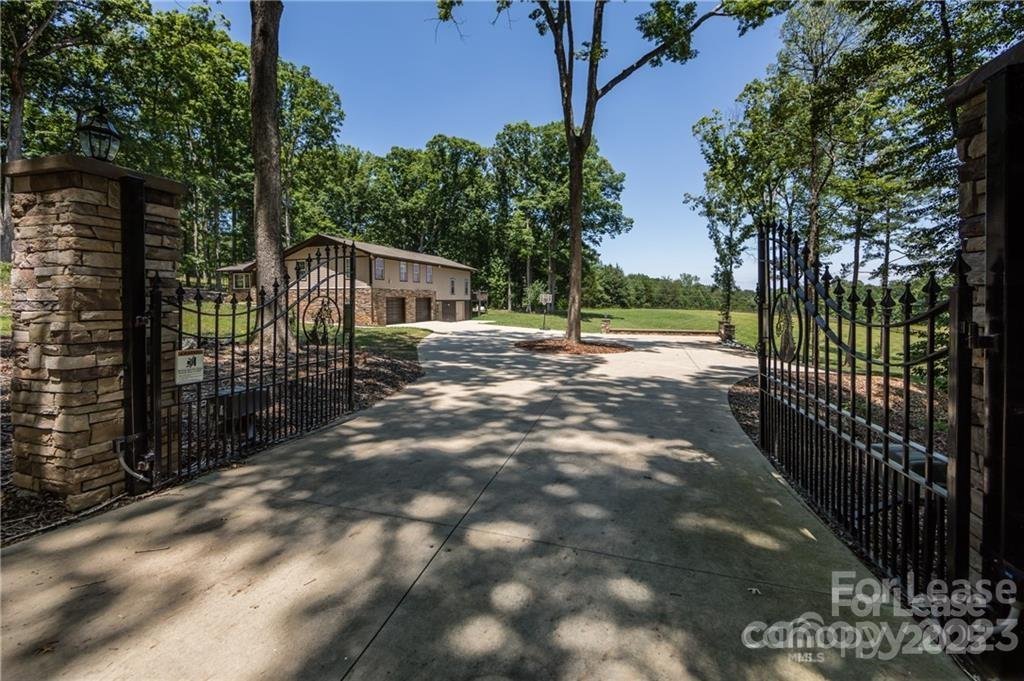 Property image 1 at 8511 Viking Drive, Waxhaw, NC 28173