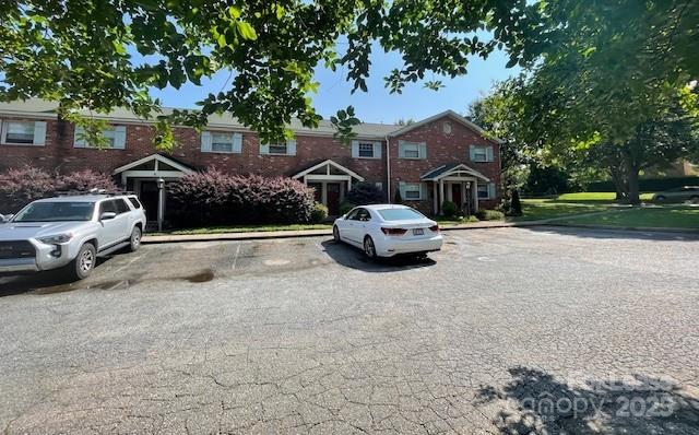Property image 1 at 1201 Green Oaks Lane, Charlotte, NC 28205