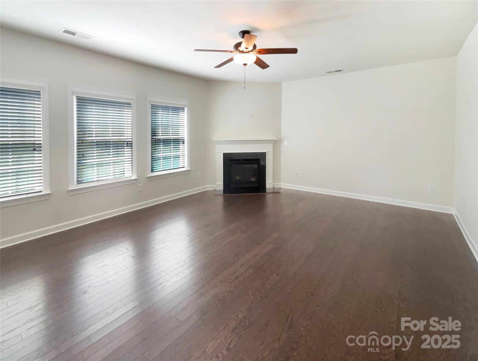Property image 3 at 16036 Arabian Mews Lane, Charlotte, NC 28278