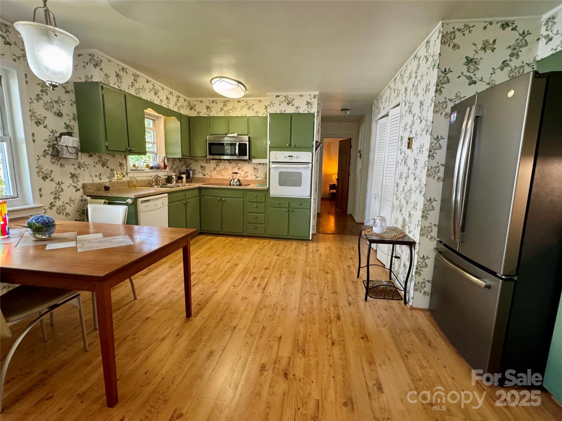 Property image 5 at 206 Rock Hill Avenue, Hendersonville, NC 28792