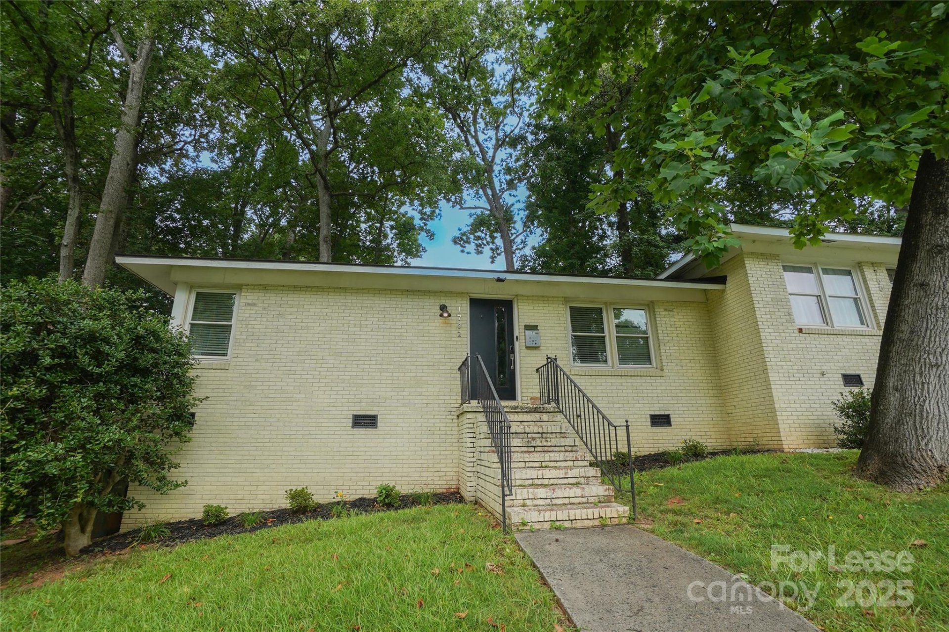 Property image 1 at 1702 Herrin Avenue, Charlotte, NC 28205