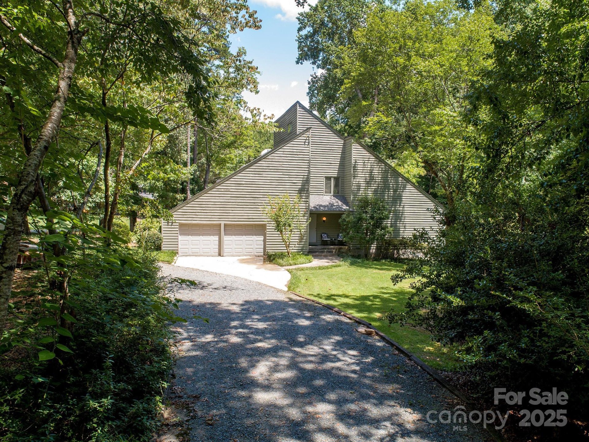 Property image 2 at 10401 Andiron Drive, Matthews, NC 28105