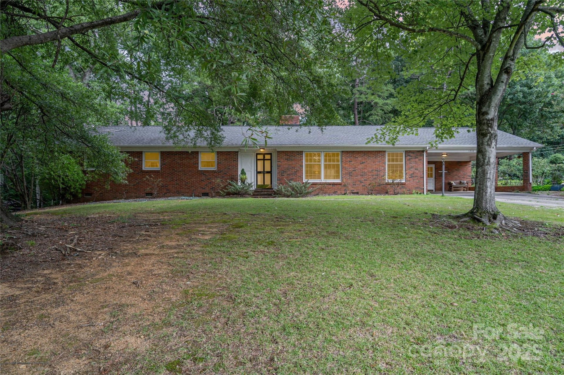 1210 Shady Bluff Drive