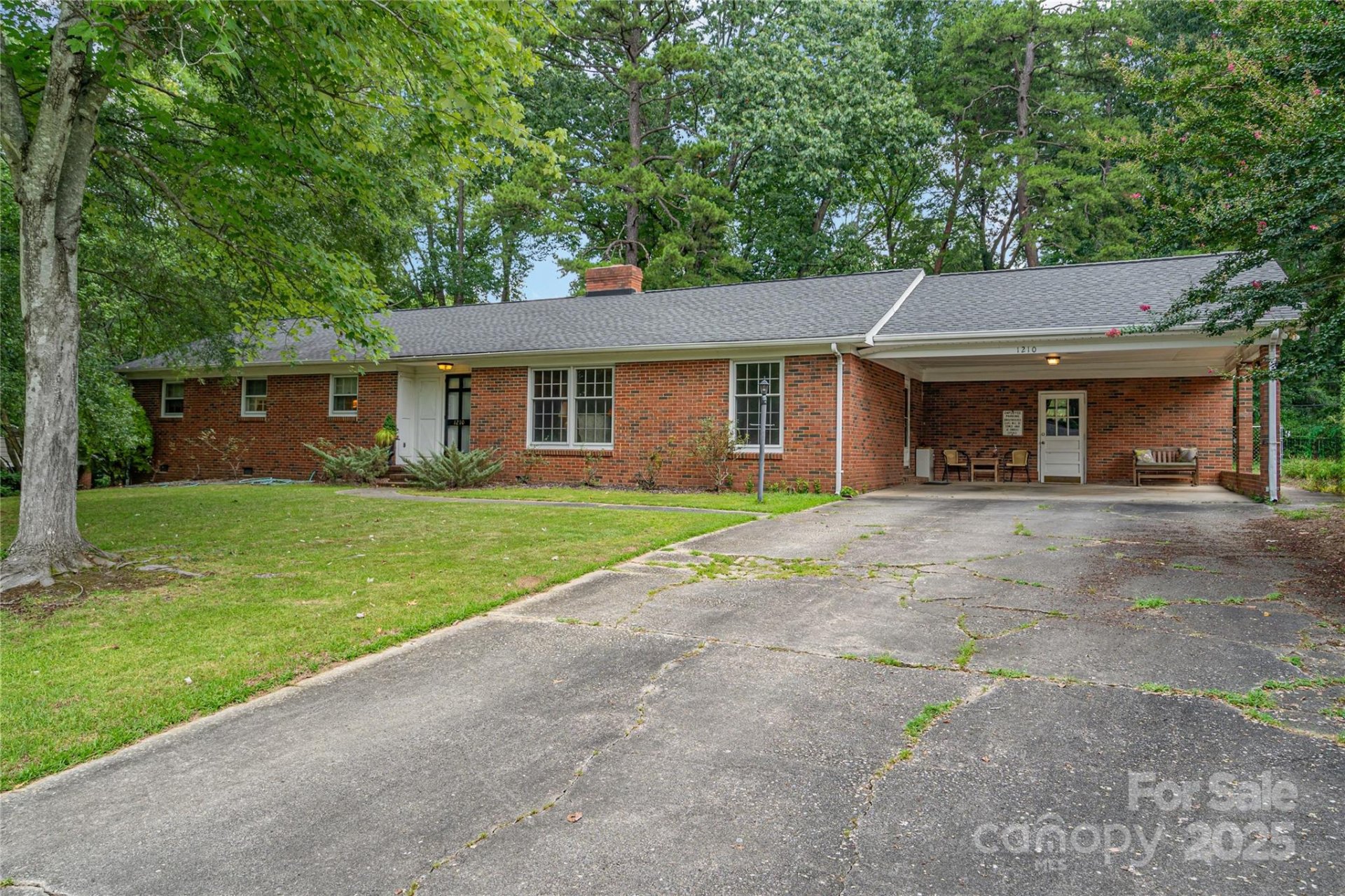 Property image 4 at 1210 Shady Bluff Drive, Charlotte, NC 28211