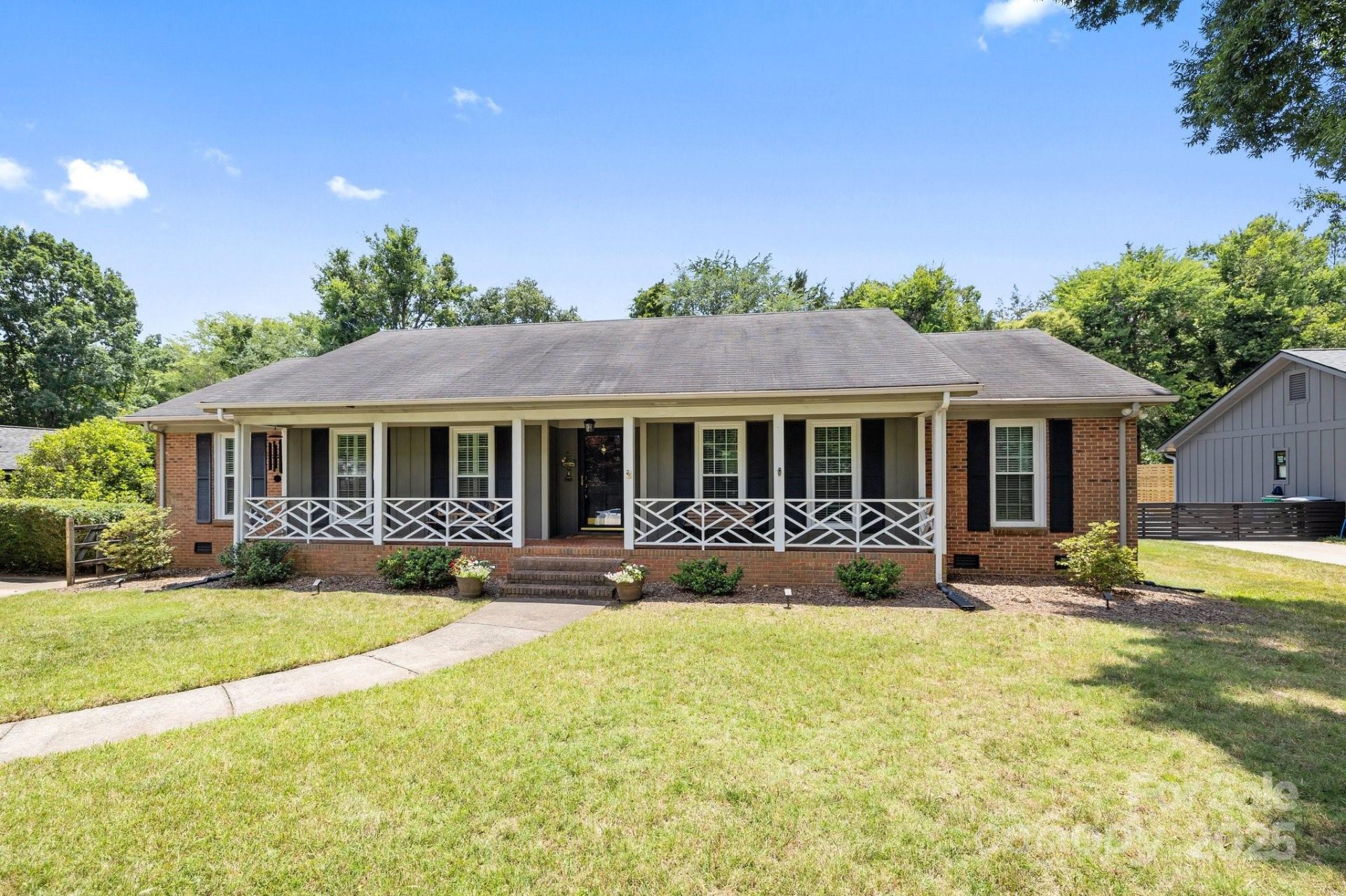 Property image 1 at 5006 Crooked Oak Lane, Charlotte, NC 28226