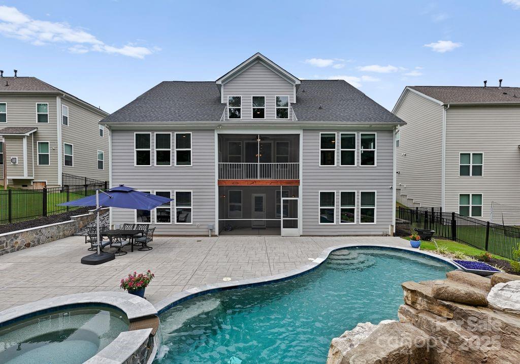 3239 Split Rail Lane