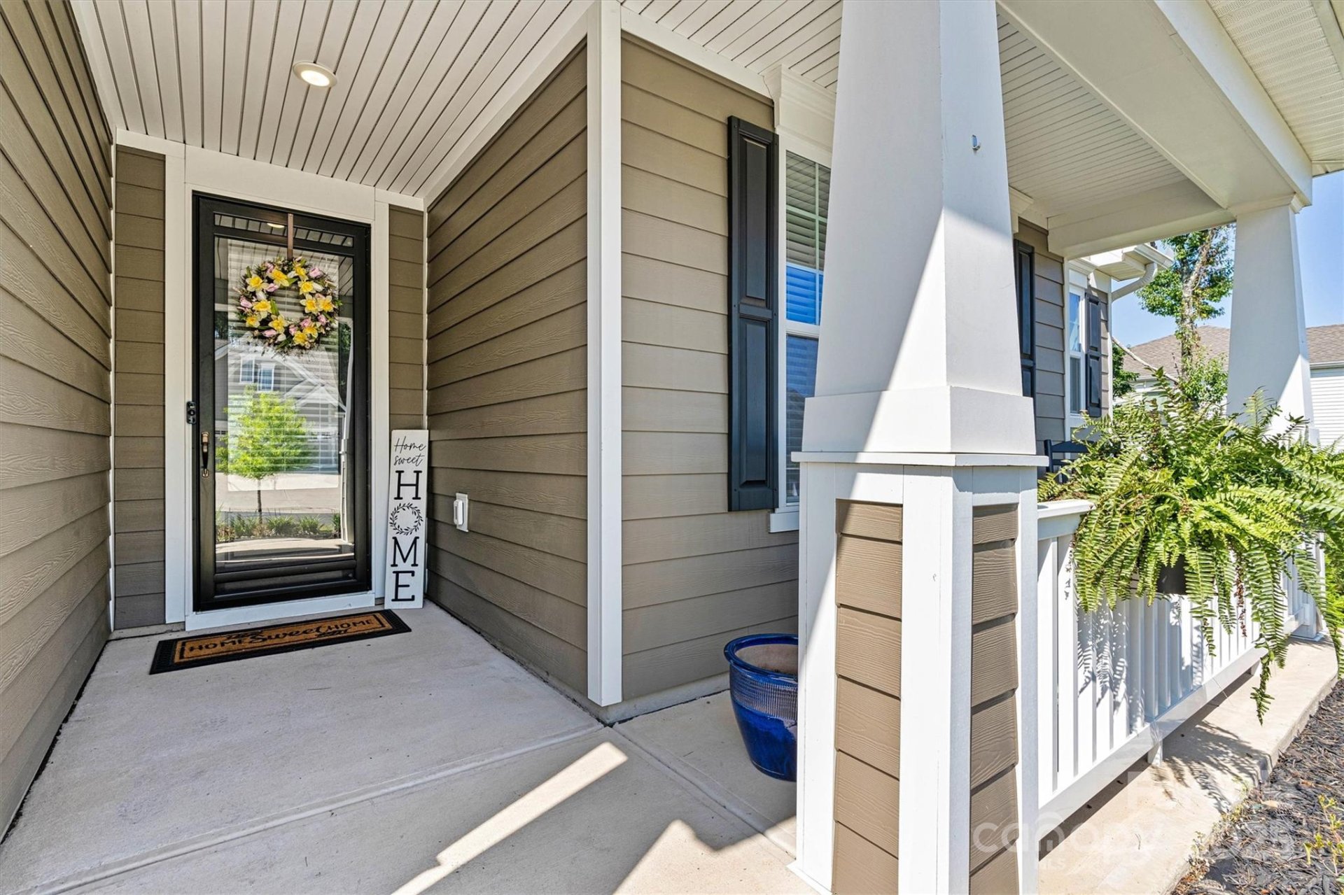 Property image 3 at 4128 Honey Locust Drive, Charlotte, NC 28215