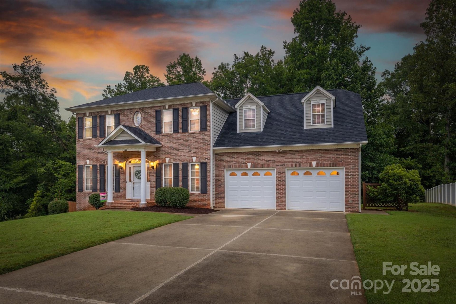 Property image 2 at 2640 Ironwood Drive, Hickory, NC 28602