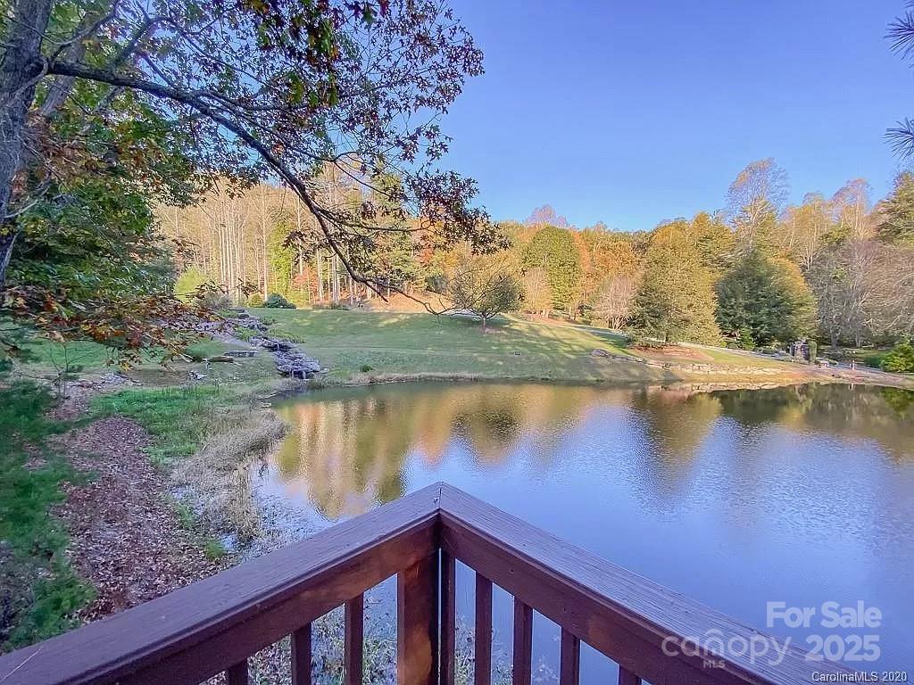 Property image 5 at 215 Crossvine Trail, Hendersonville, NC 28739