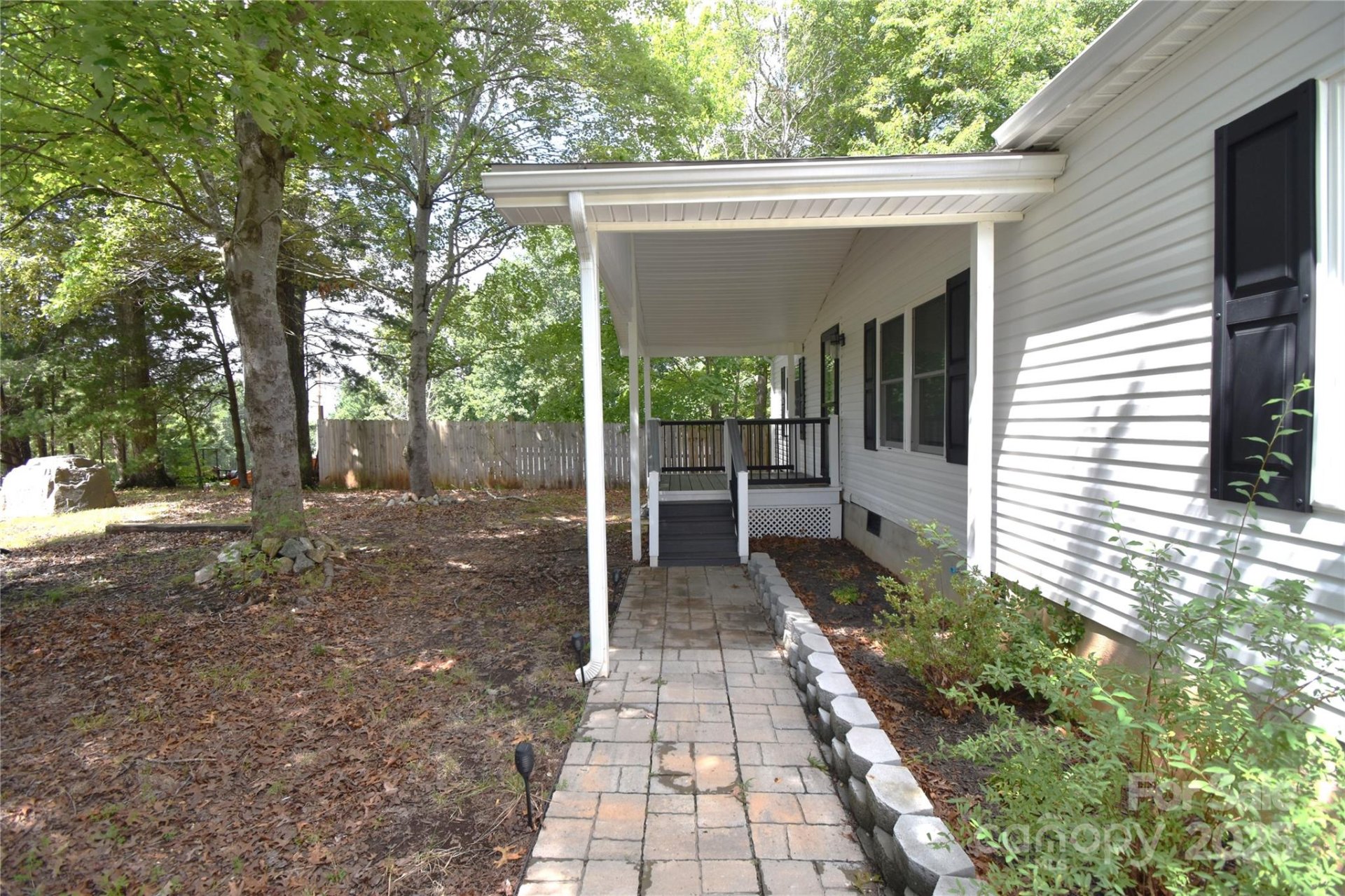 Property image 2 at 6264 Burnhurst Lane, Denver, NC 28037