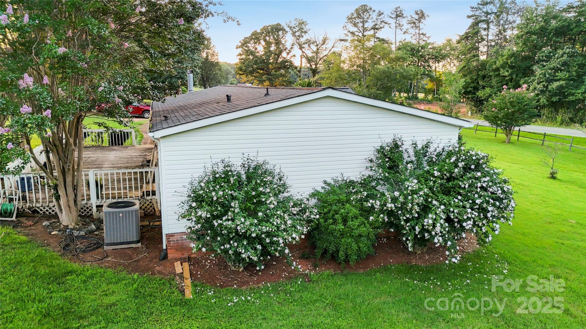 Property image 3 at 35 Little Roundtop Drive, Hiddenite, NC 28636