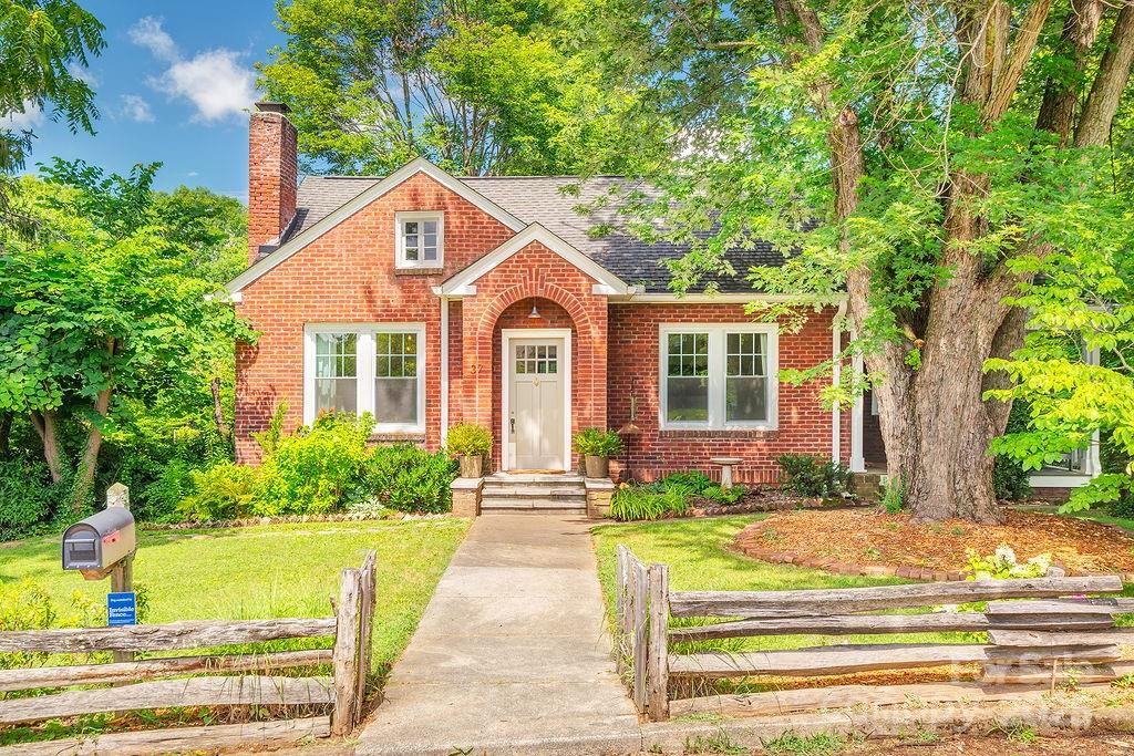 Property image 1 at 37 Lincoln Avenue, Asheville, NC 28803