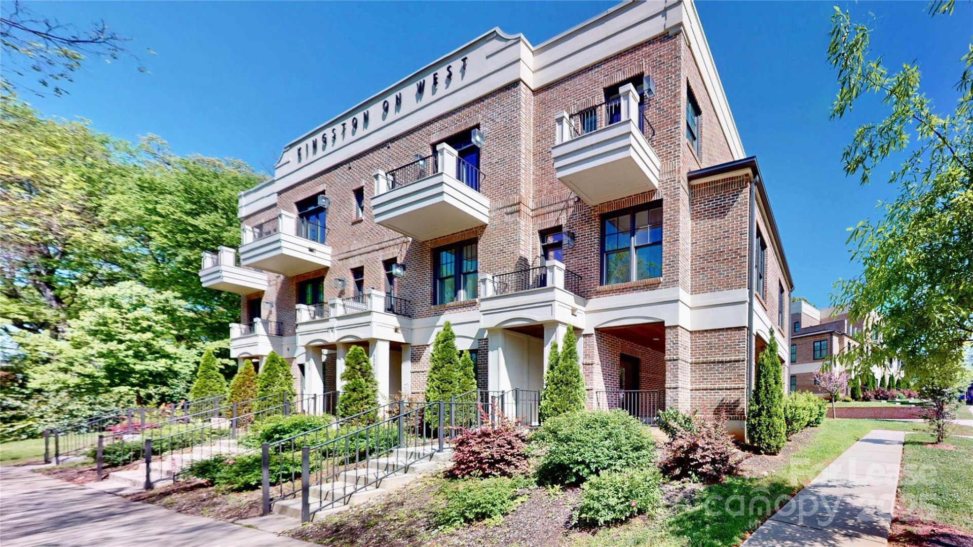 602 West Boulevard