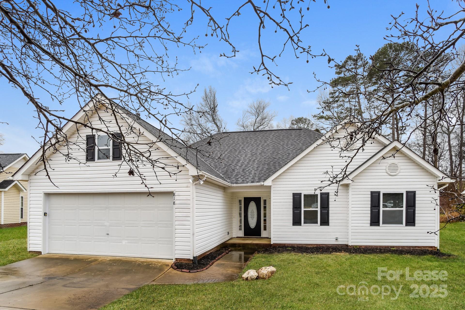 818 White Oak Lane