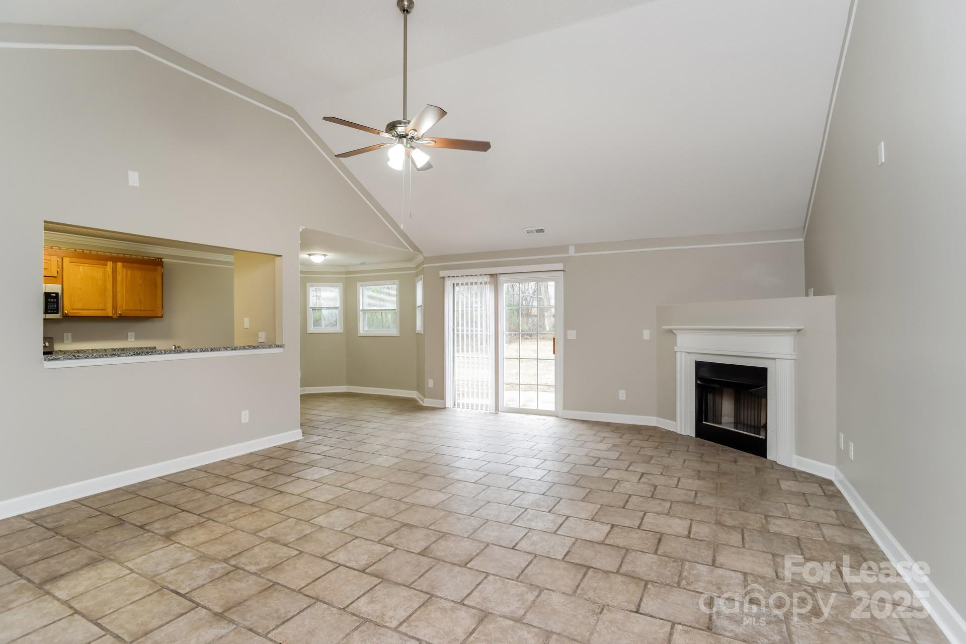 Property image 3 at 818 White Oak Lane, Matthews, NC 28104