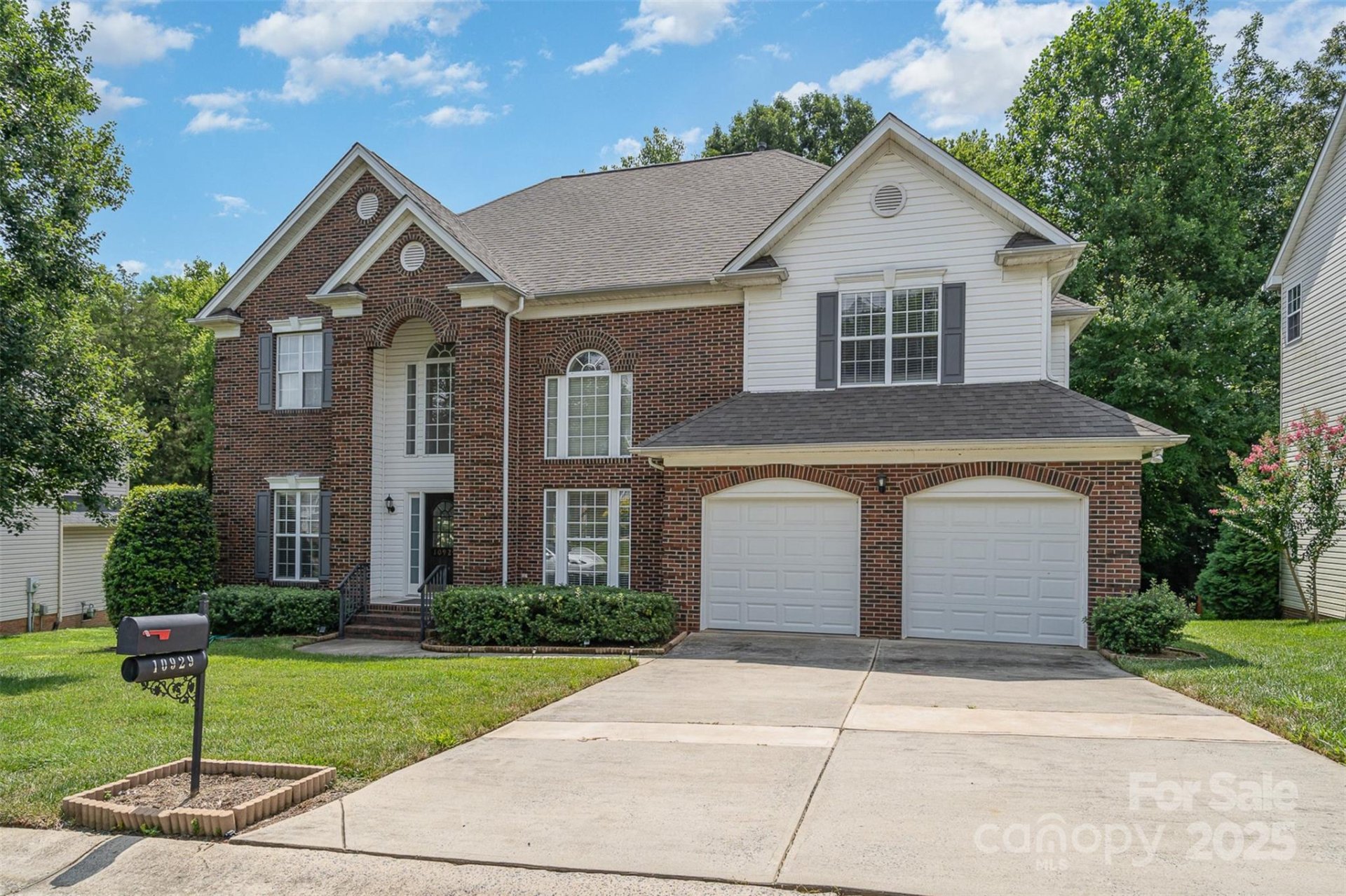 Property image 3 at 10929 Valley Spring Drive, Charlotte, NC 28277