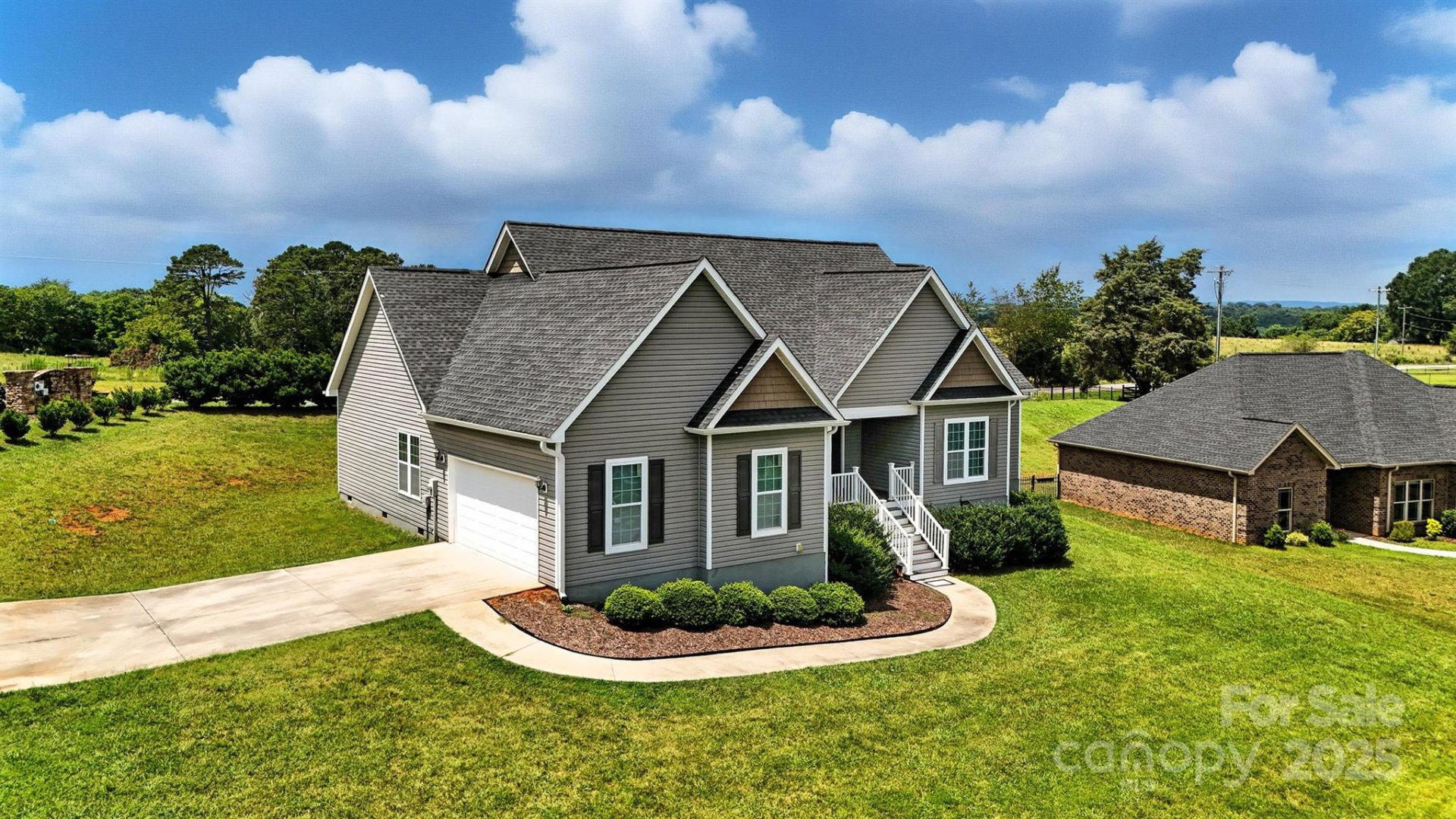 Property image 2 at 1903 46th Avenue Drive, Hickory, NC 28601