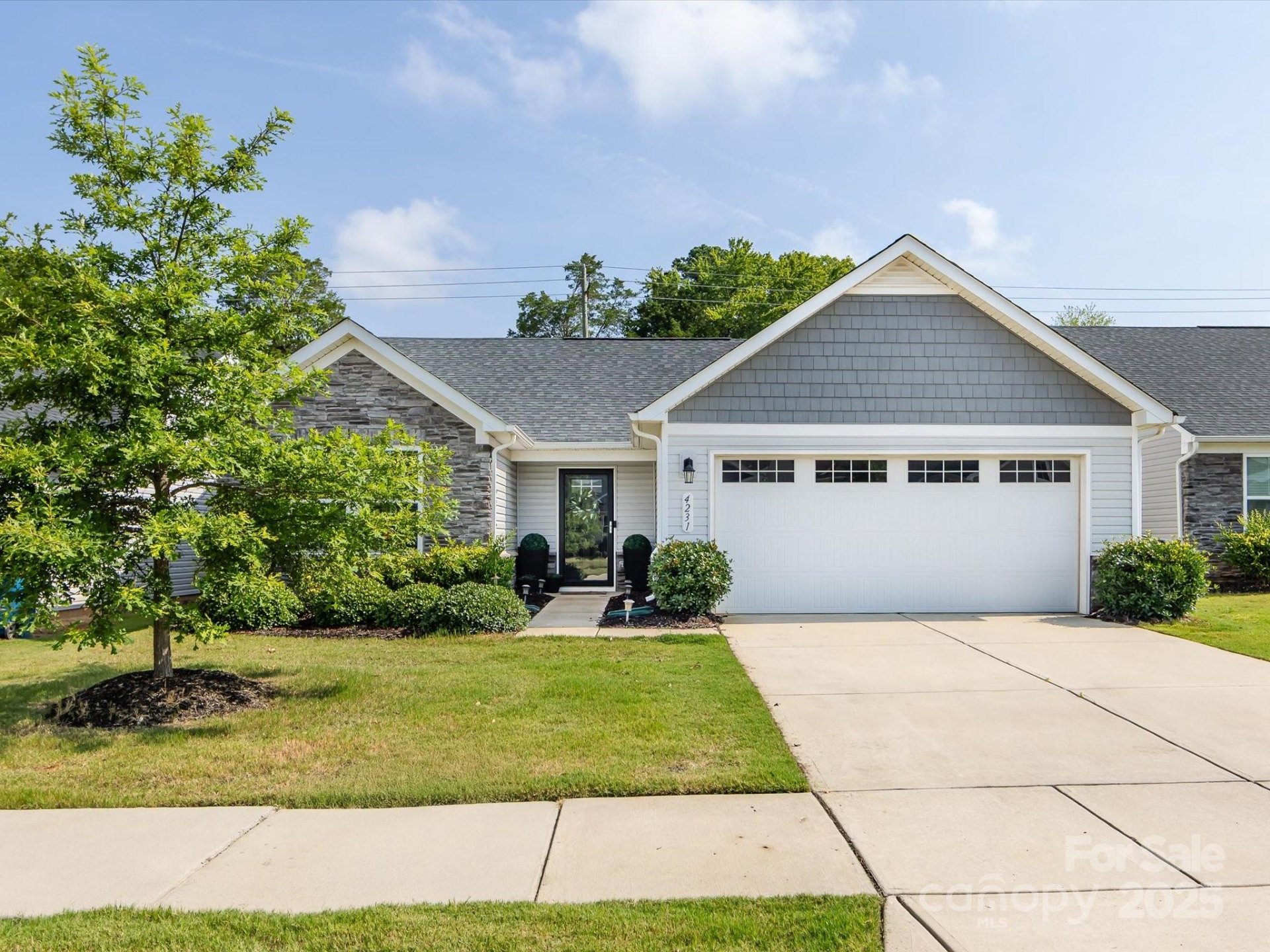 4231 Mackinnon Drive