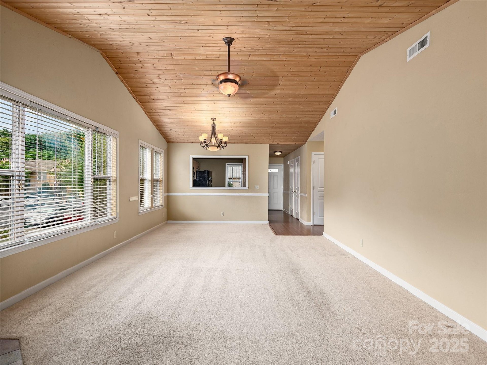 Property image 4 at 1906 Deermouse Way, Hendersonville, NC 28792