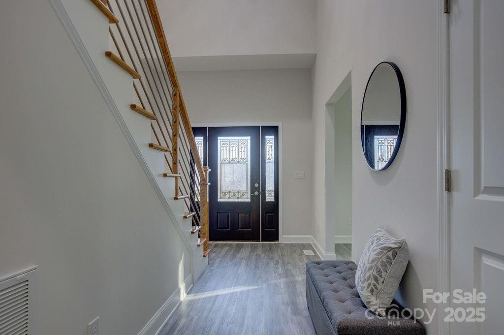 Property image 2 at 5125 Isaac Drive, Charlotte, NC 28216