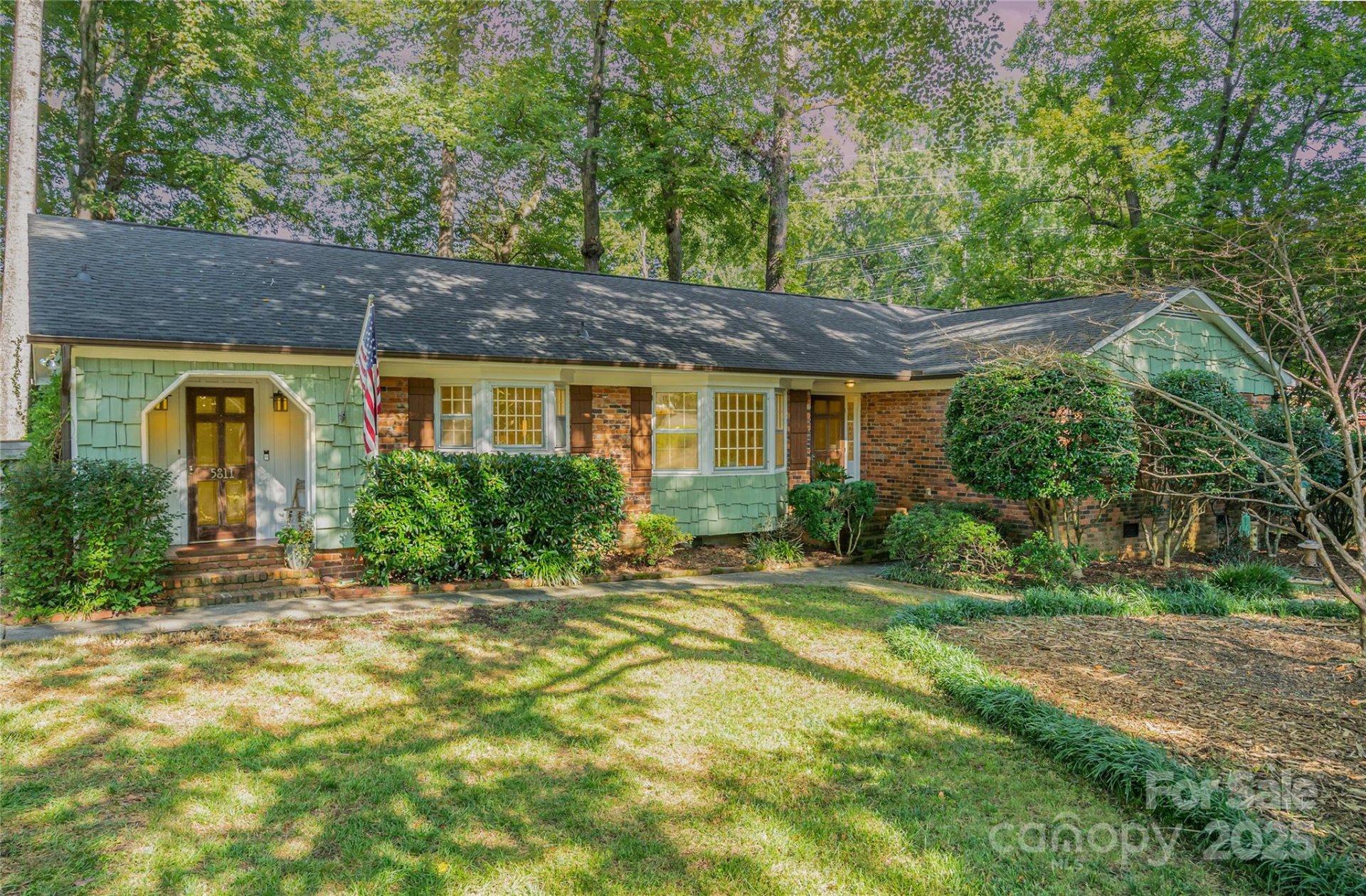 5811 Doncaster Drive